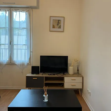 Apartmán Ideal Gare & Centre-ville Conflans-Sainte-Honorine